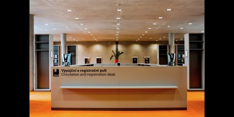 Výpůjční a registrační pult, 1. nadzemní podlaží